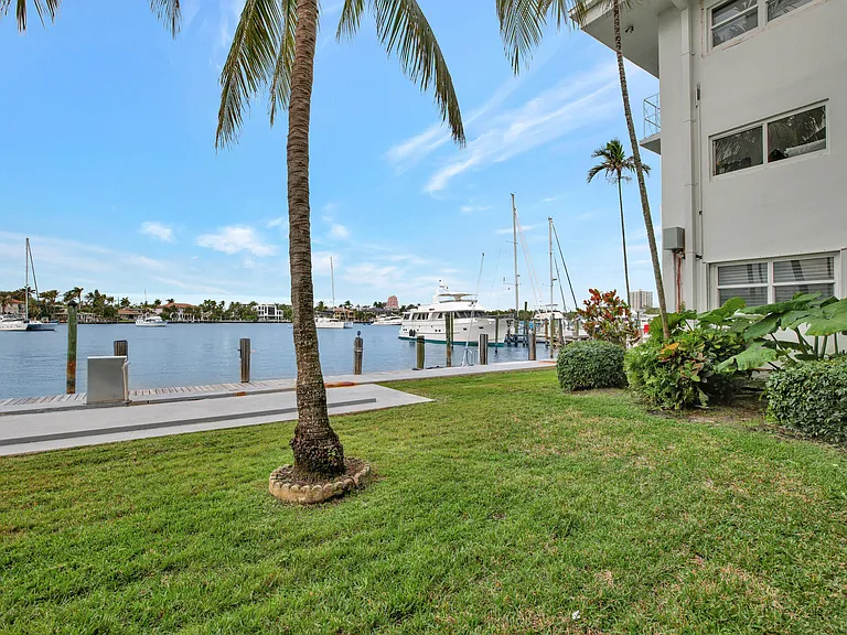 2727 Yacht Club Blvd #2A — Photo 50