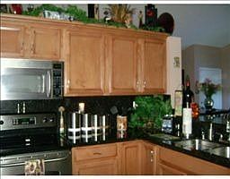 3rd image of 1037 W Jasmine Ln