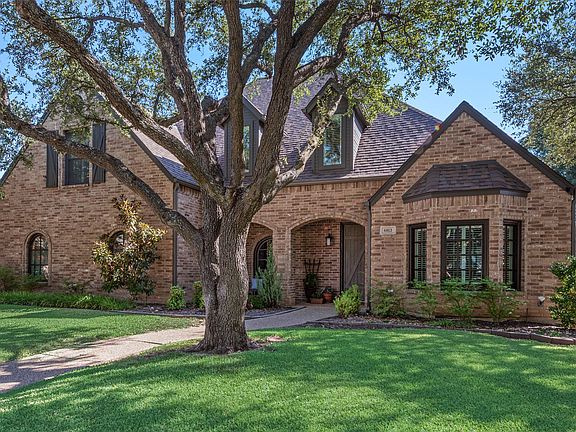 2nd image of 6813 Vista Ridge Dr E