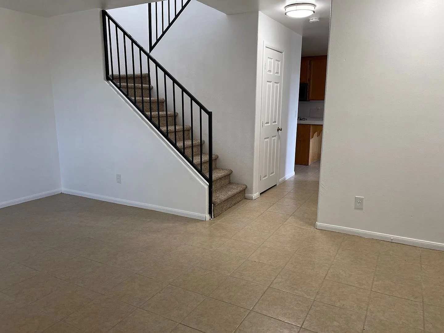9548 Sally Ave — Photo 3