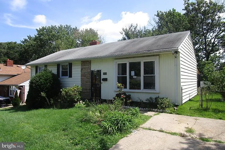7809 Powhatan St photo 1