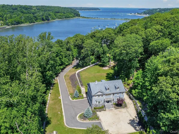 261 Harbor Road, Cold Spring Harbor, NY 11724