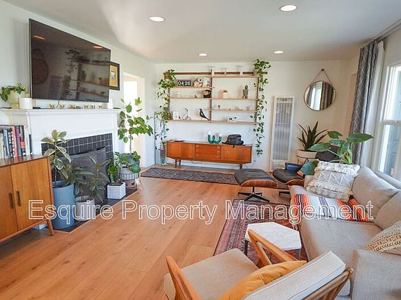 2nd image of 676 Doris Ave