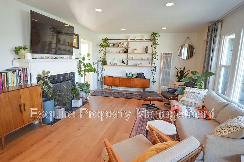 Building Photo - 676 Doris Ave #MAIN HOUSE
