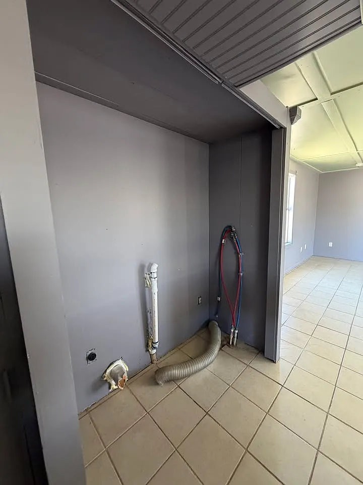3 bed, $1,700 — Photo 3