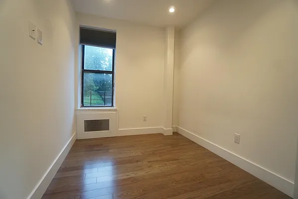 Rented by Keller Williams NYC | media 20