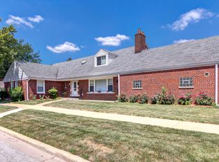 9358 S Sawyer Ave, Evergreen Park, IL 60805