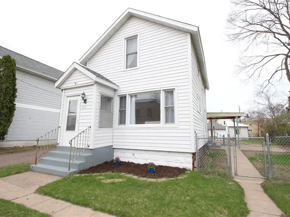 411 Dodge Street, Eau Claire, WI 54701