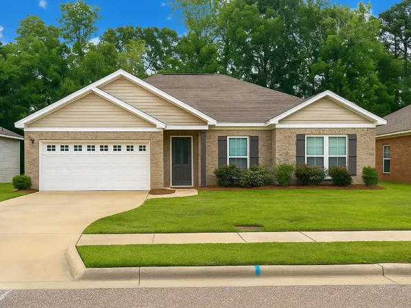 407 Cotton Ridge Ln, Dothan, AL 36301