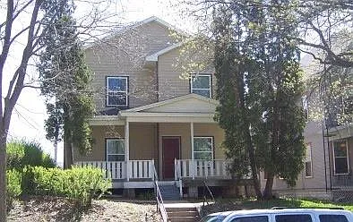 515 E College St #4 Photo 1
