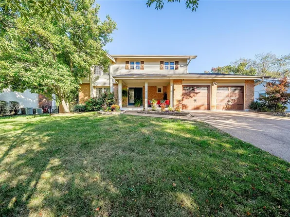 12857 Somerton Ridge Dr, Saint Louis, MO 63141