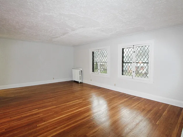 13401 S Woodland Rd #3 — Photo 7