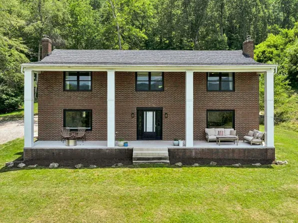 7777 Apple Grove Ln, Roanoke, VA 24018