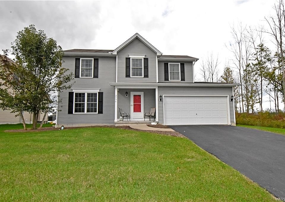 2396 Hobblebush Ln, Lake View, NY 14085 Zillow