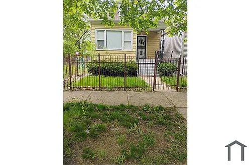 8540 S Phillips Ave Photo 1