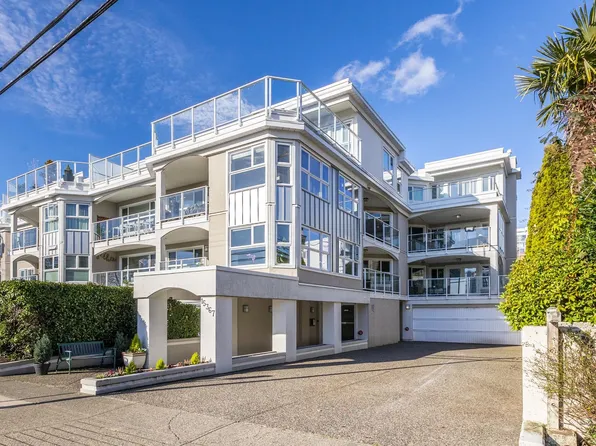 15367 Buena Vista Ave #307, White Rock, BC V4B 1Y7