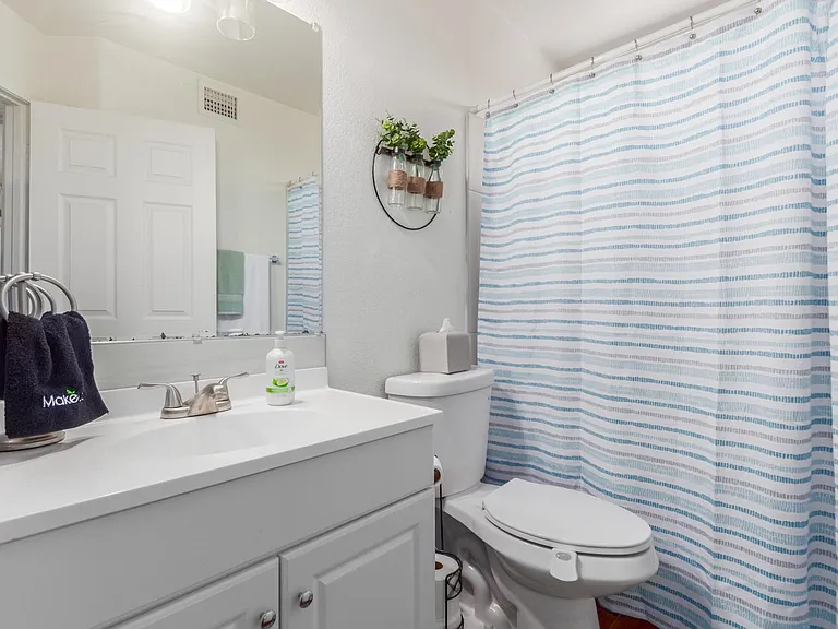 2021 S Bahama Dr — Photo 15