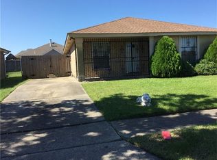 7140 Edgefield Dr, New Orleans, LA 70128