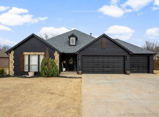 2003 Graham Pl, Pryor, OK 74361