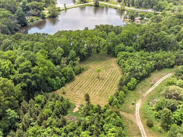 N Villamere Dr, Dowagiac, MI 49047
