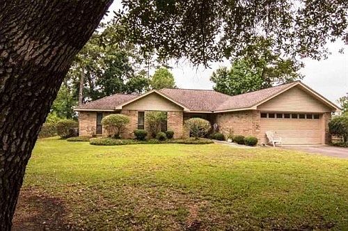 1st image of 105 Darla Dr