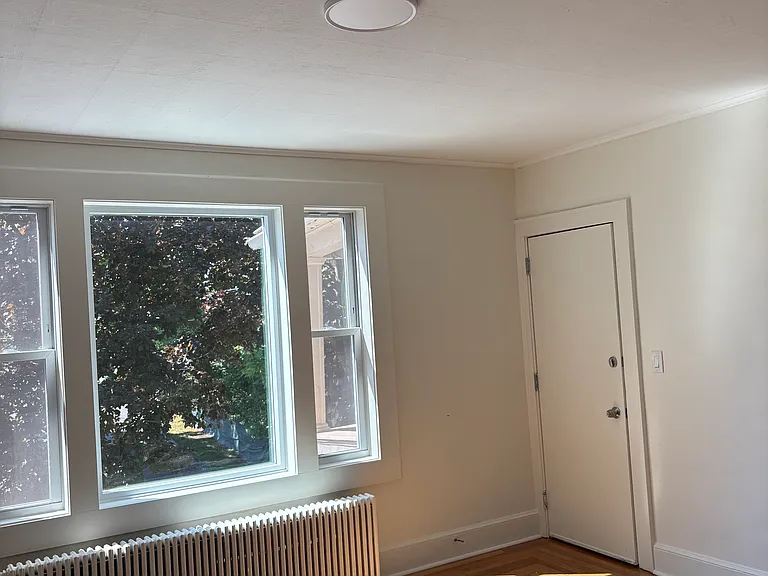 132 Grand St #B — Photo 3