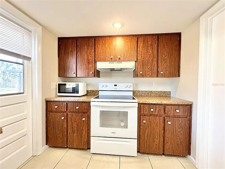 132 S Bulova Dr — Photo 10