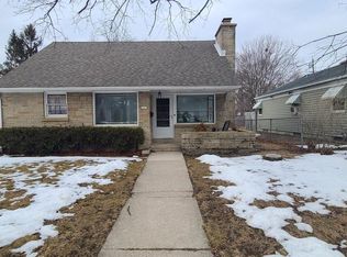 2814 W Oriole Dr, Milwaukee, WI 53209