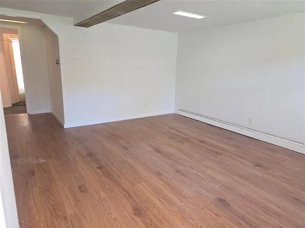 28-29 50th Street image 16 of 24