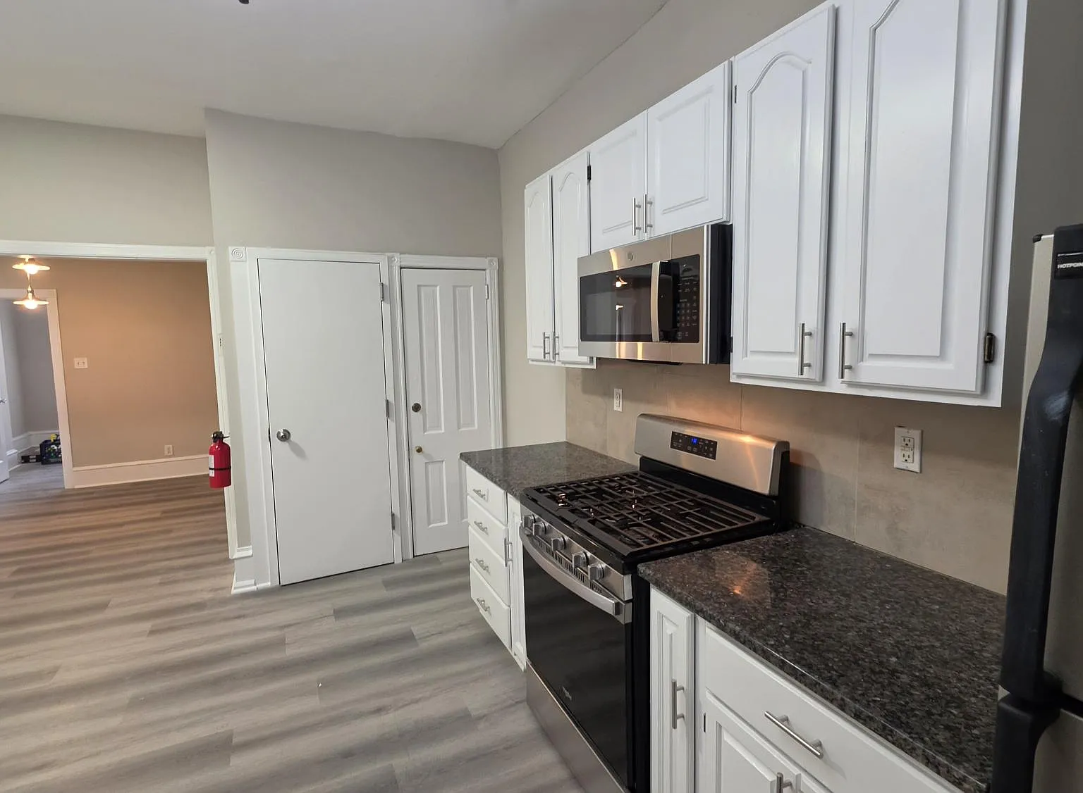 2 bed, 680 sqft, $1,695 — Photo 4