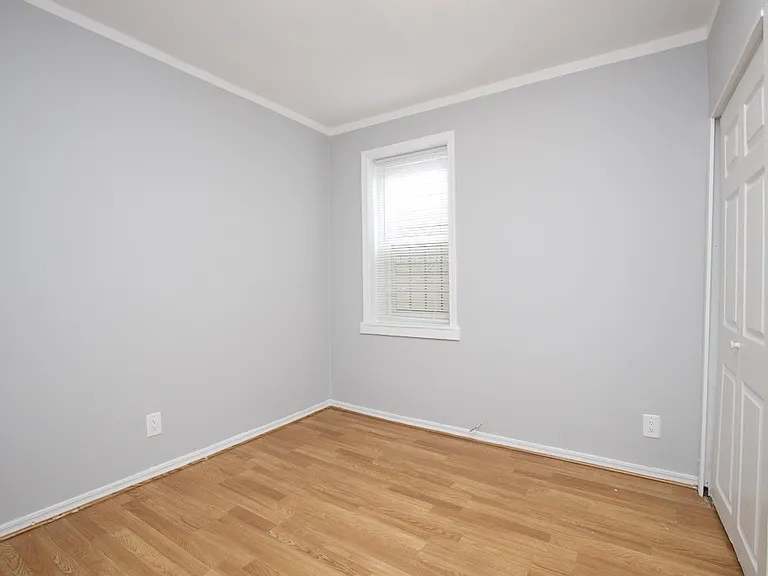 2609 W Thomas St #R2 — Photo 15