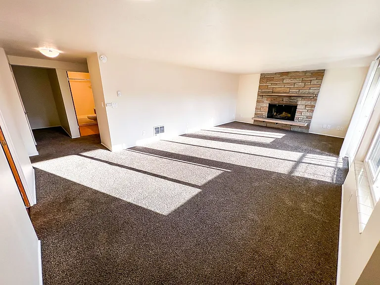 IRO Apartments — Photo 23