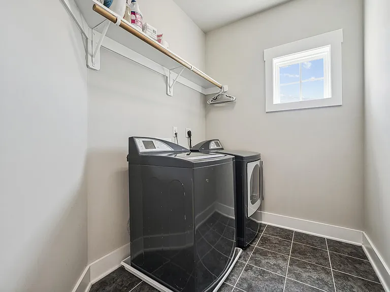 444 Beacon Ridge Blvd — Photo 18