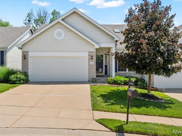 1136 Arbor Place Dr, Valley Park, MO 63088