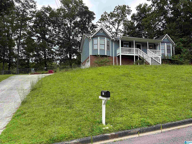 6877 Briarwood Dr — Photo 6