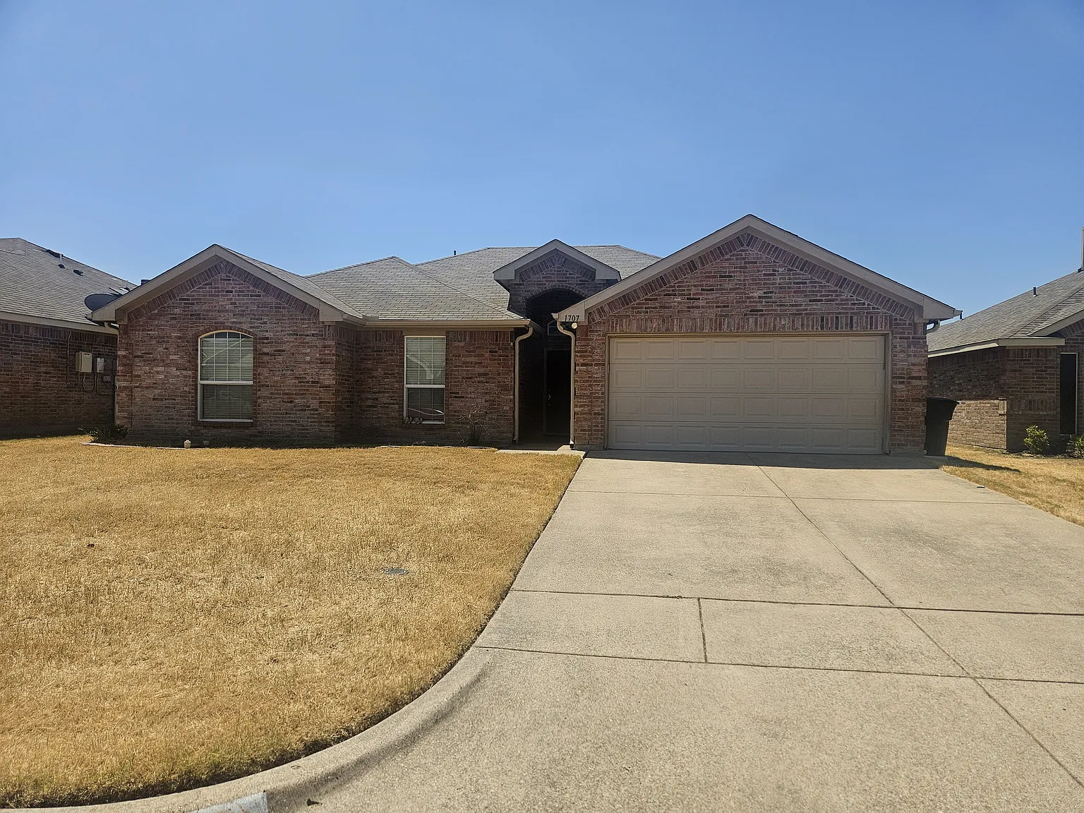 4 bed, 1790 sqft, $2,400 — Photo 1
