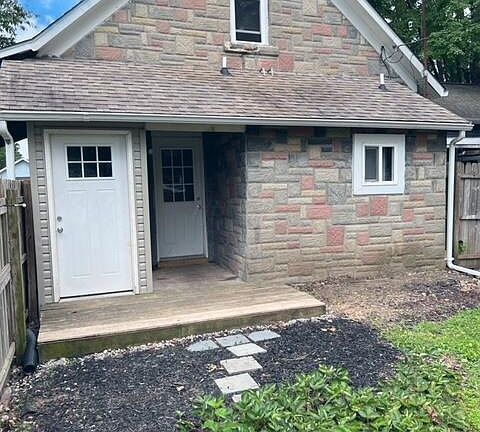 5th image of 619 E 6th Ave