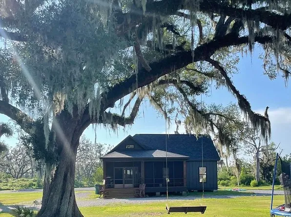 1341 Jean Lafitte Blvd, Lafitte, LA 70067