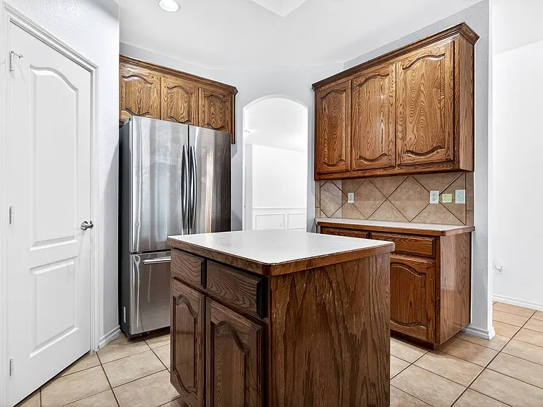 4841 Jodi Dr — Photo 10