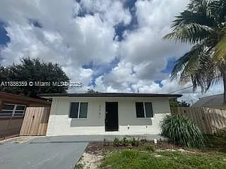 2201 NW 6th Ct