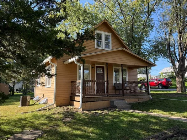 404 E 4th St, Lawson, MO 64062