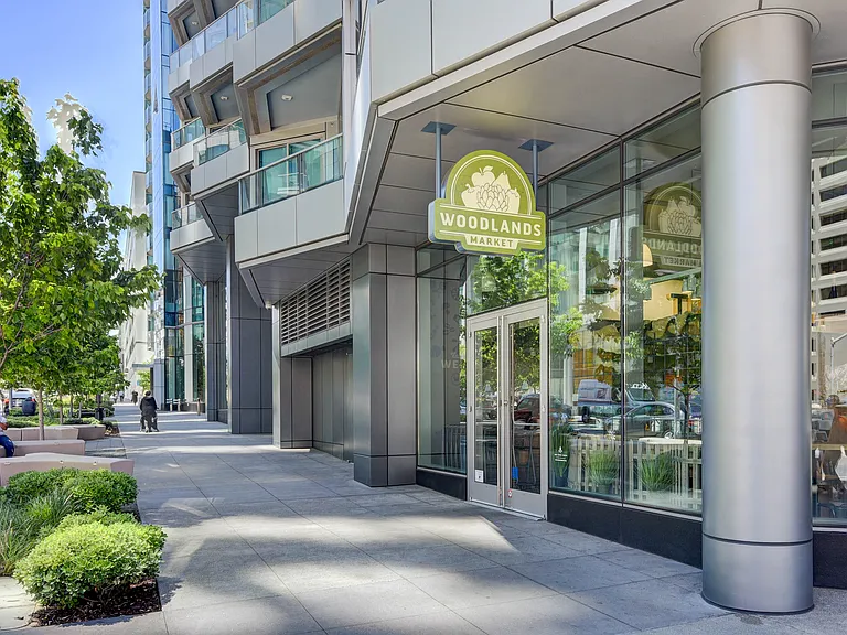 88 King St #110 — Photo 43