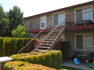 526 S 40th Ave #C, West Richland, WA 99353