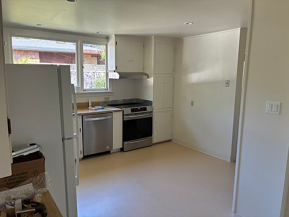 4th image of 221 Brookside Dr