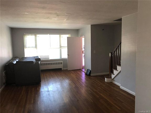 4th image of 4096 De Reimer Ave