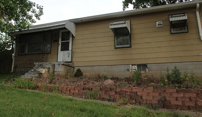 2 bed, 2.0 bath, $1,750 — Photo 1