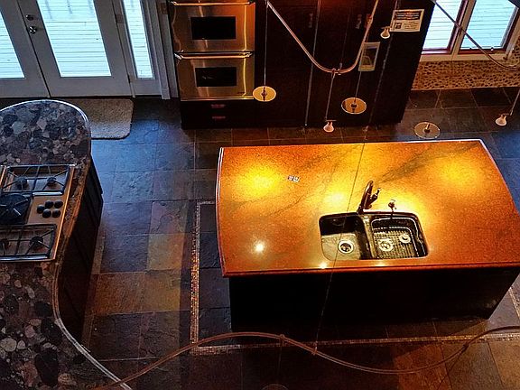 Huge Chef Kitchen - Granite