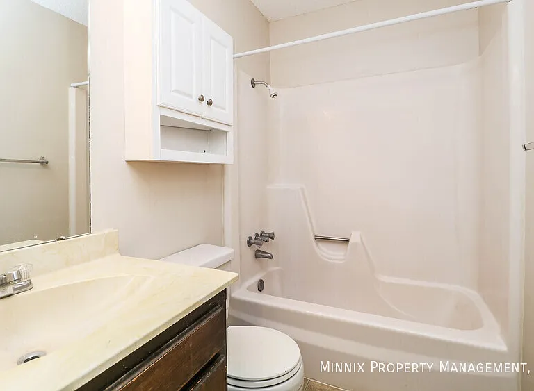 500 4th Ave #22 — Photo 12