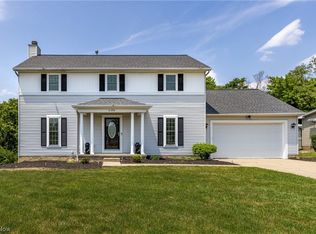 6306 Valley Ranch Dr, Maple Heights, OH 44137