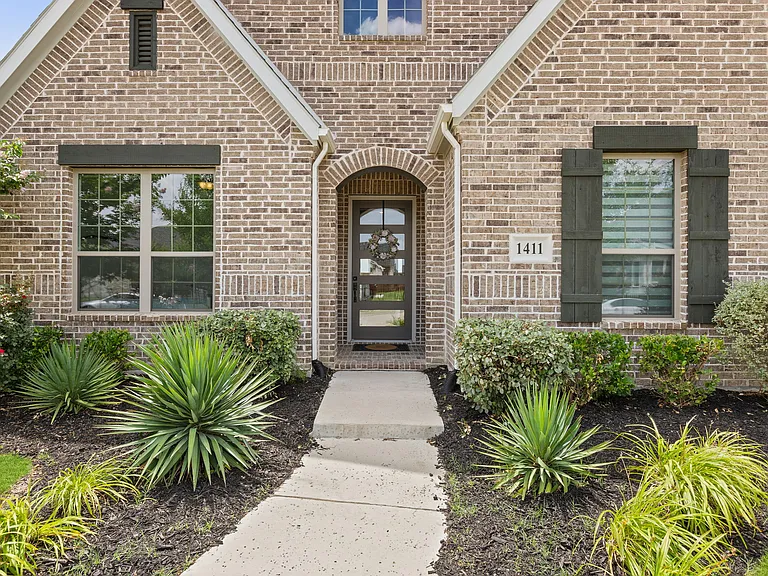 1411 Prescott Dr — Photo 46